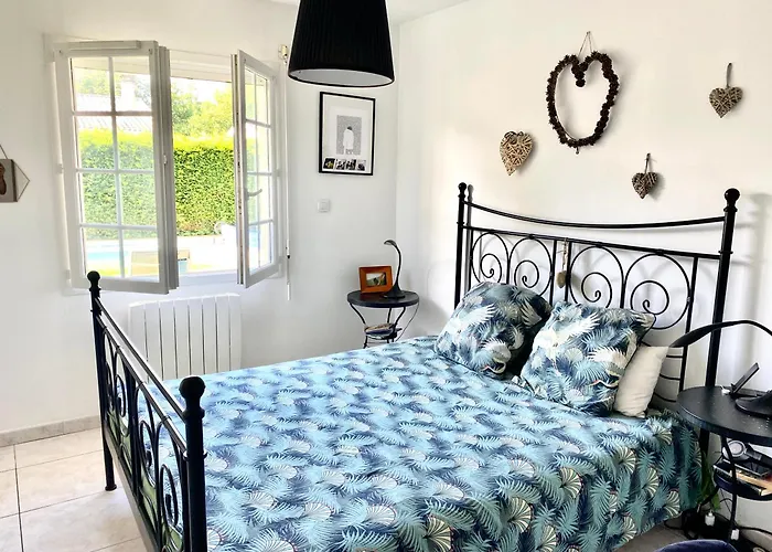 Villa Au Calme Entre Lac Et Ocean Avec Piscine Privee Et Spa A Hourtin